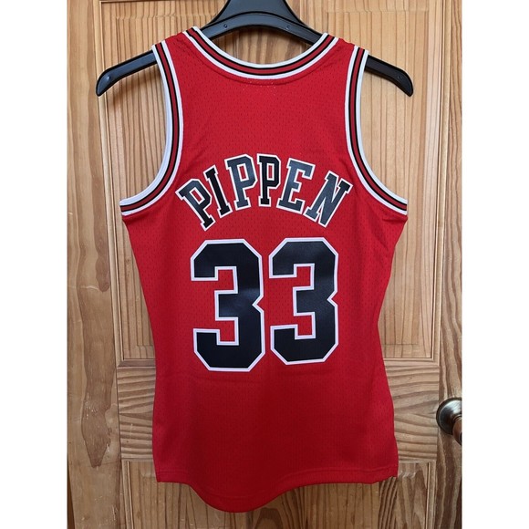 Mitchell & Ness Chicago Bulls Scottie Pippen Red Swingman Jersey Men's Size 2XL - Picture 7 of 12